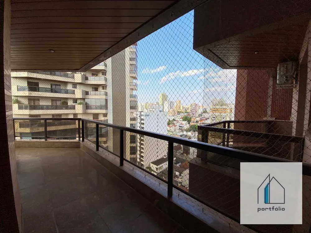 Apartamento, 3 quartos, 220 m² - Foto 4