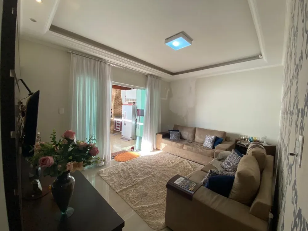 Casa, 4 quartos, 268 m² - Foto 2