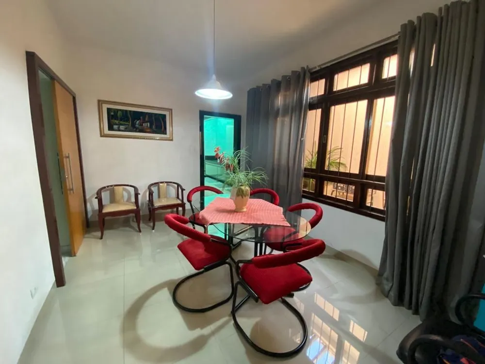 Casa, 4 quartos, 268 m² - Foto 4