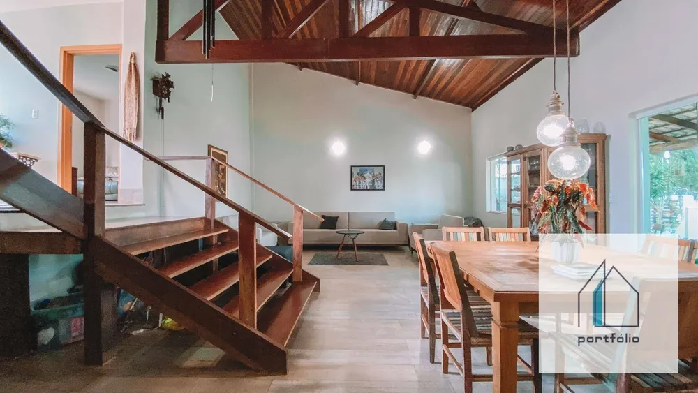 Casa, 4 quartos, 320 m² - Foto 1