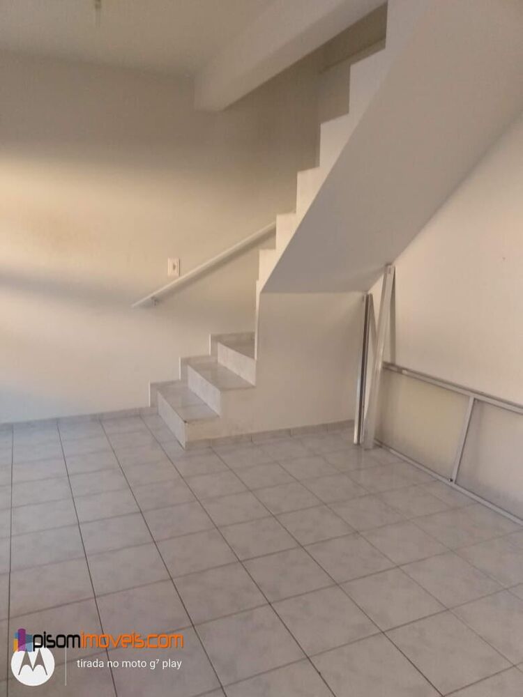 Casa à venda com 4 quartos, 127m² - Foto 14