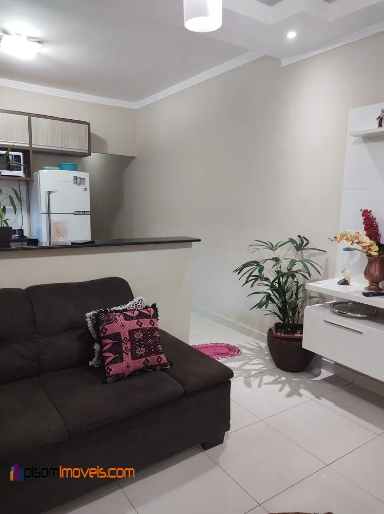 Casa, 2 quartos, 58 m² - Foto 1