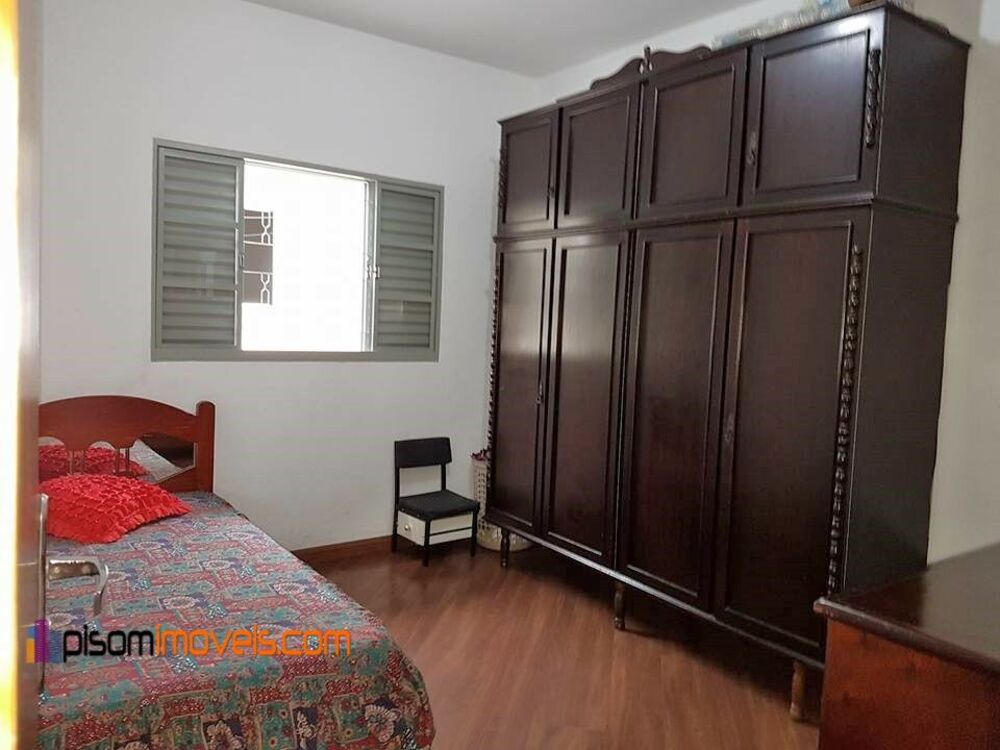 Casa, 3 quartos, 262 m² - Foto 2