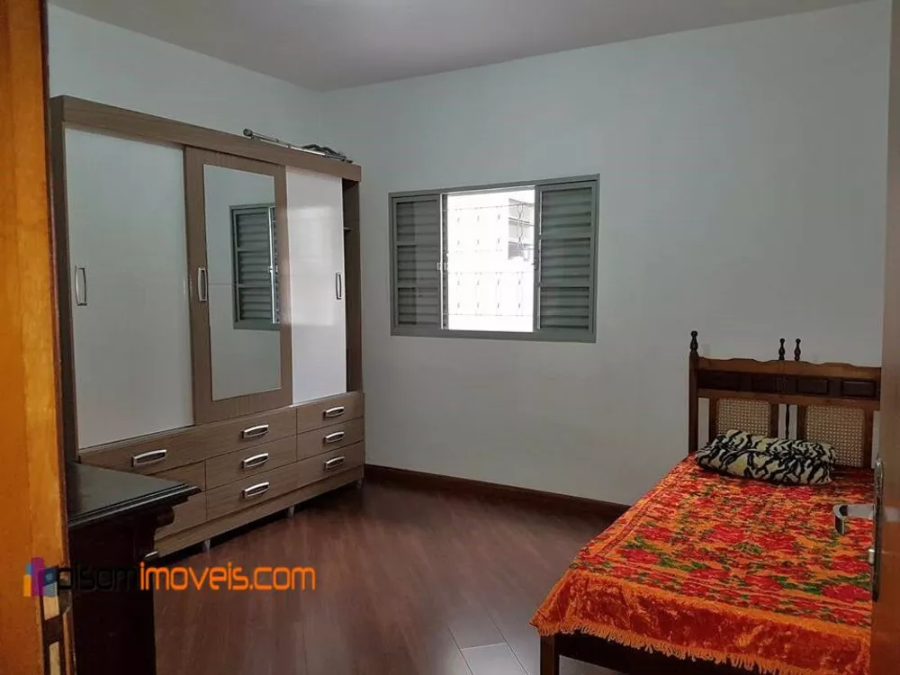 Casa, 3 quartos, 262 m² - Foto 1