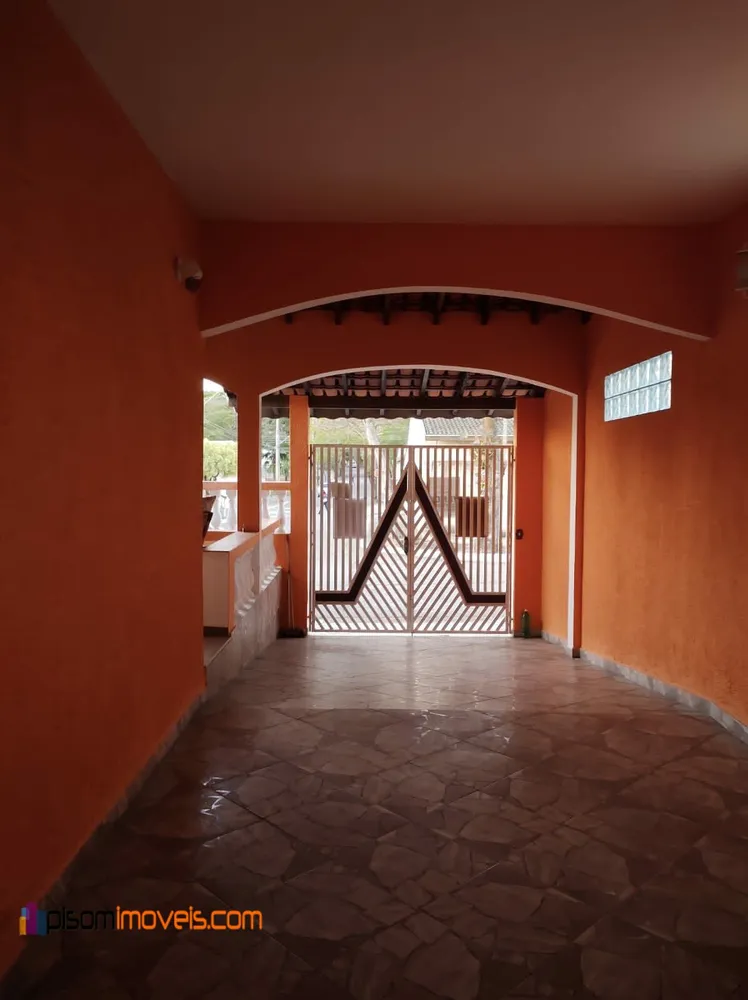 Casa, 3 quartos, 250 m² - Foto 1