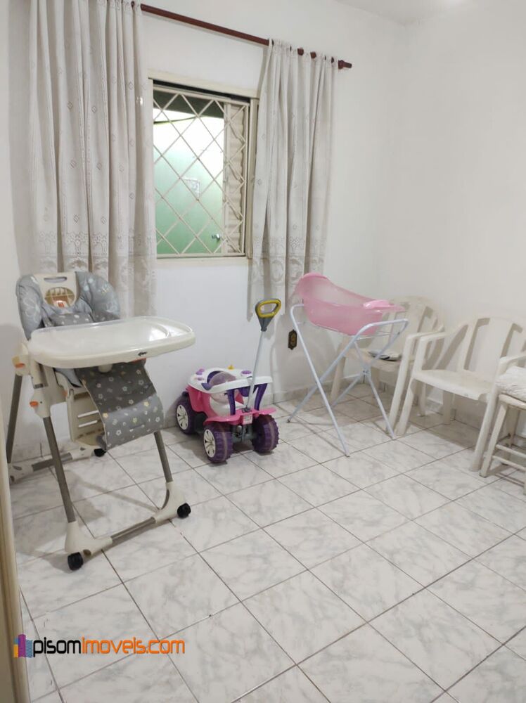 Casa, 3 quartos, 250 m² - Foto 2