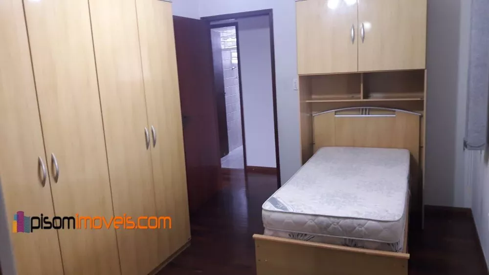 Sobrado à venda com 4 quartos, 304m² - Foto 4