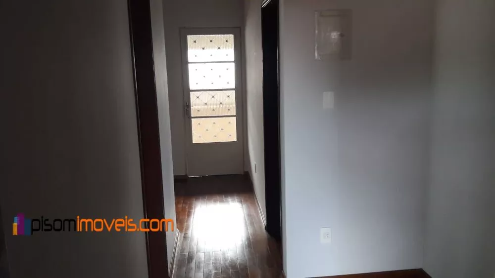 Sobrado à venda com 4 quartos, 304m² - Foto 3