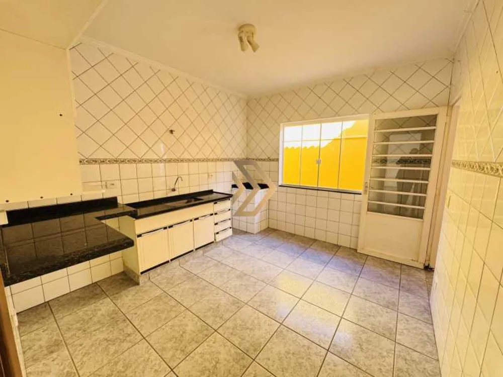 Casa, 3 quartos, 300 m² - Foto 6
