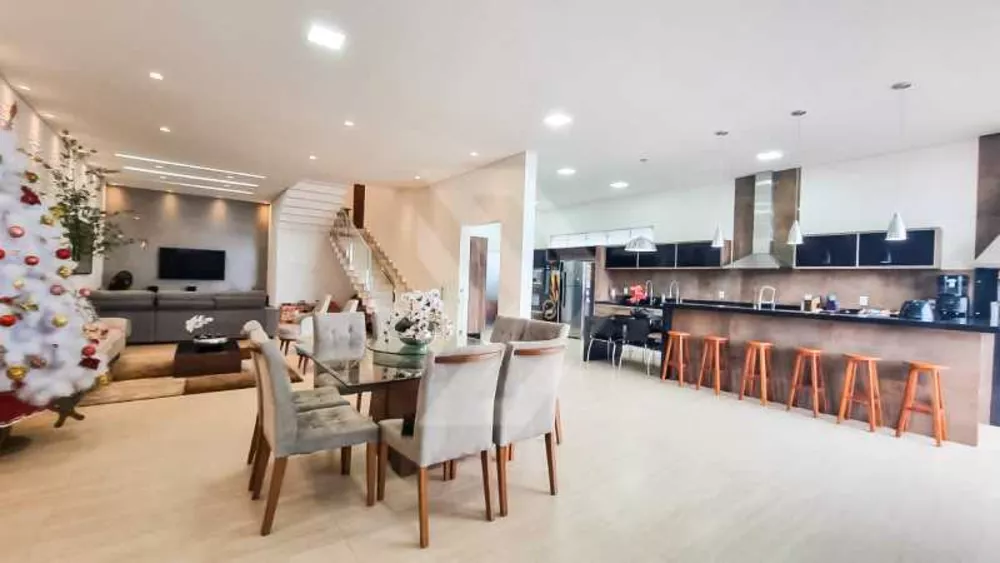 Casa, 3 quartos, 370 m² - Foto 3
