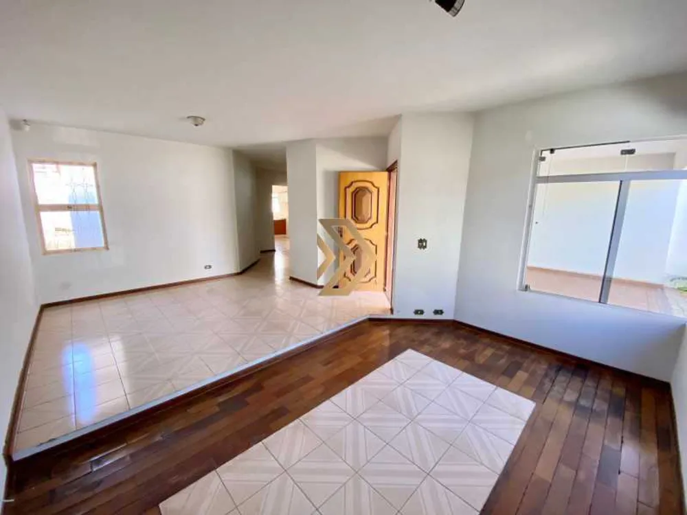 Casa, 3 quartos, 190 m² - Foto 1
