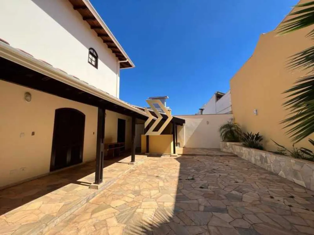 Casa, 3 quartos, 250 m² - Foto 11
