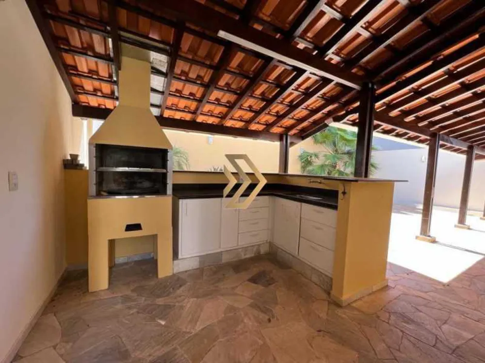 Casa, 3 quartos, 250 m² - Foto 12