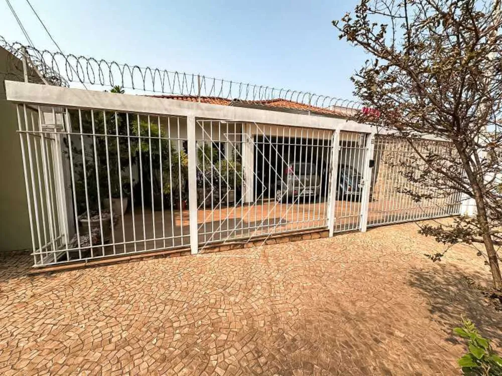 Casa, 3 quartos, 215 m² - Foto 1