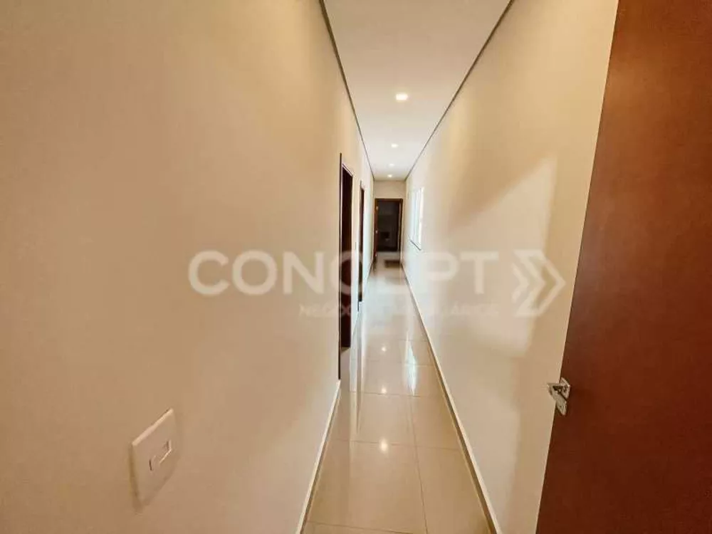 Casa, 3 quartos, 245 m² - Foto 1