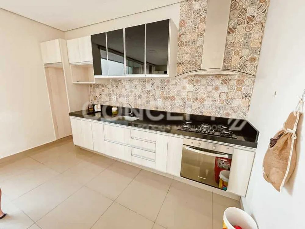 Casa, 3 quartos, 245 m² - Foto 8