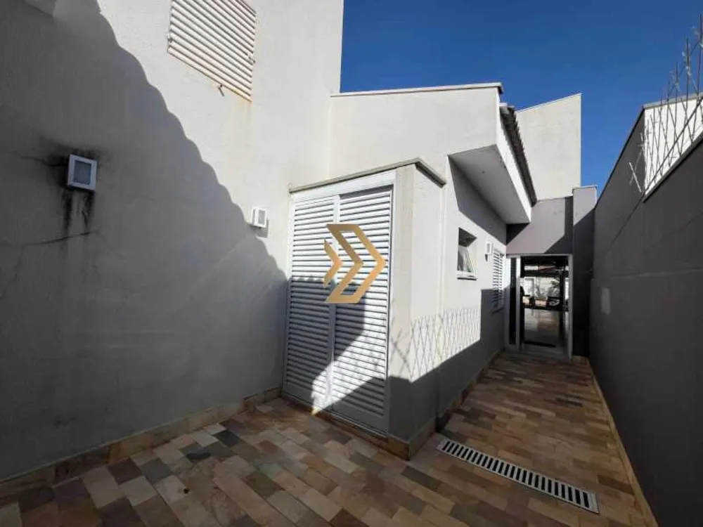 Casa, 3 quartos, 170 m² - Foto 2