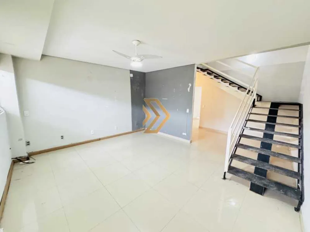 Casa, 3 quartos, 212 m² - Foto 2