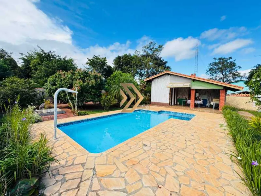 Casa, 3 quartos, 200 m² - Foto 1