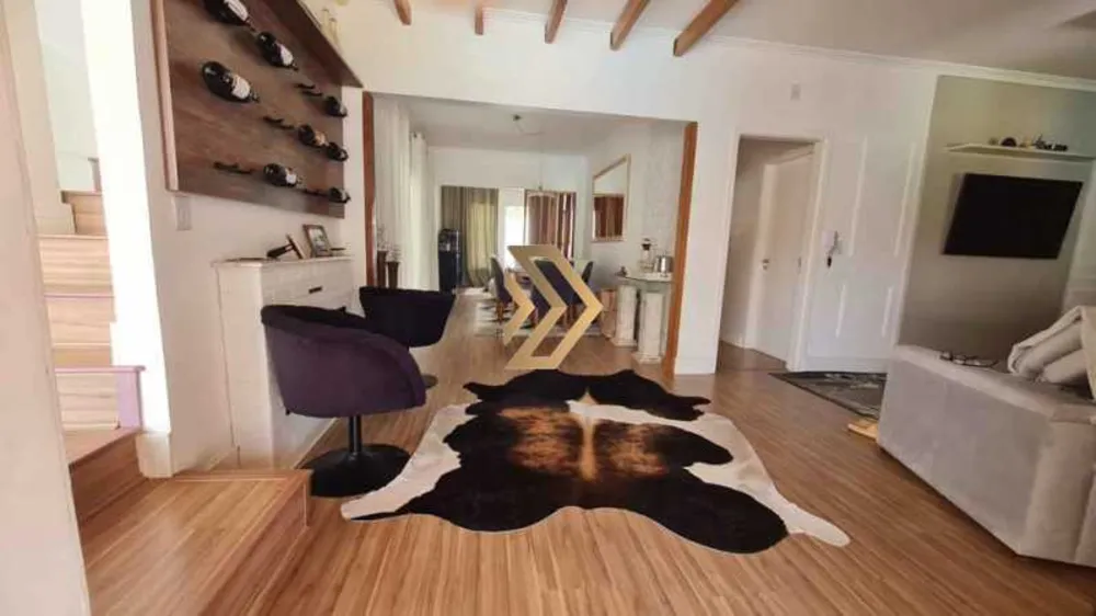 Casa, 5 quartos, 226 m² - Foto 4
