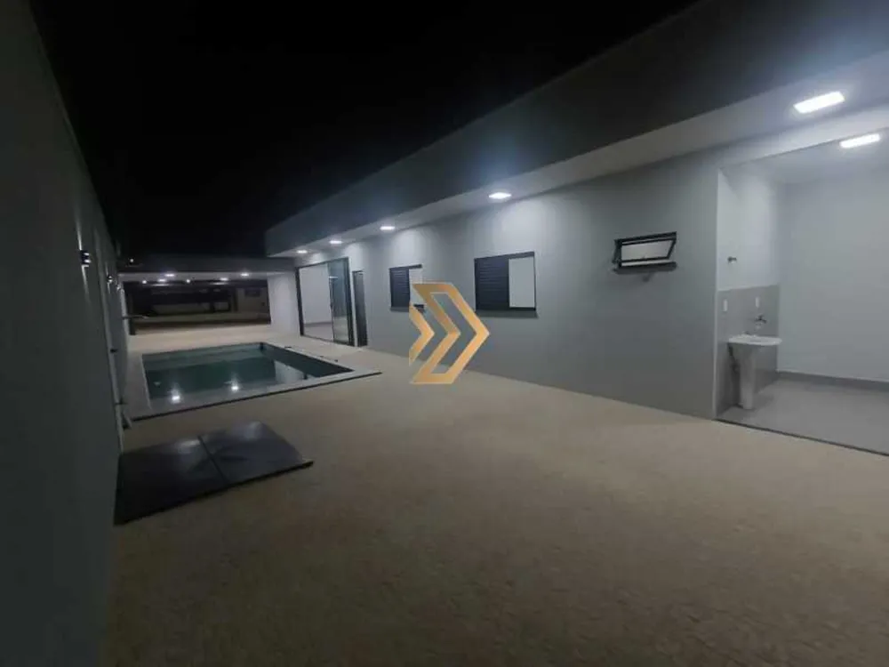 Casa, 3 quartos, 250 m² - Foto 1