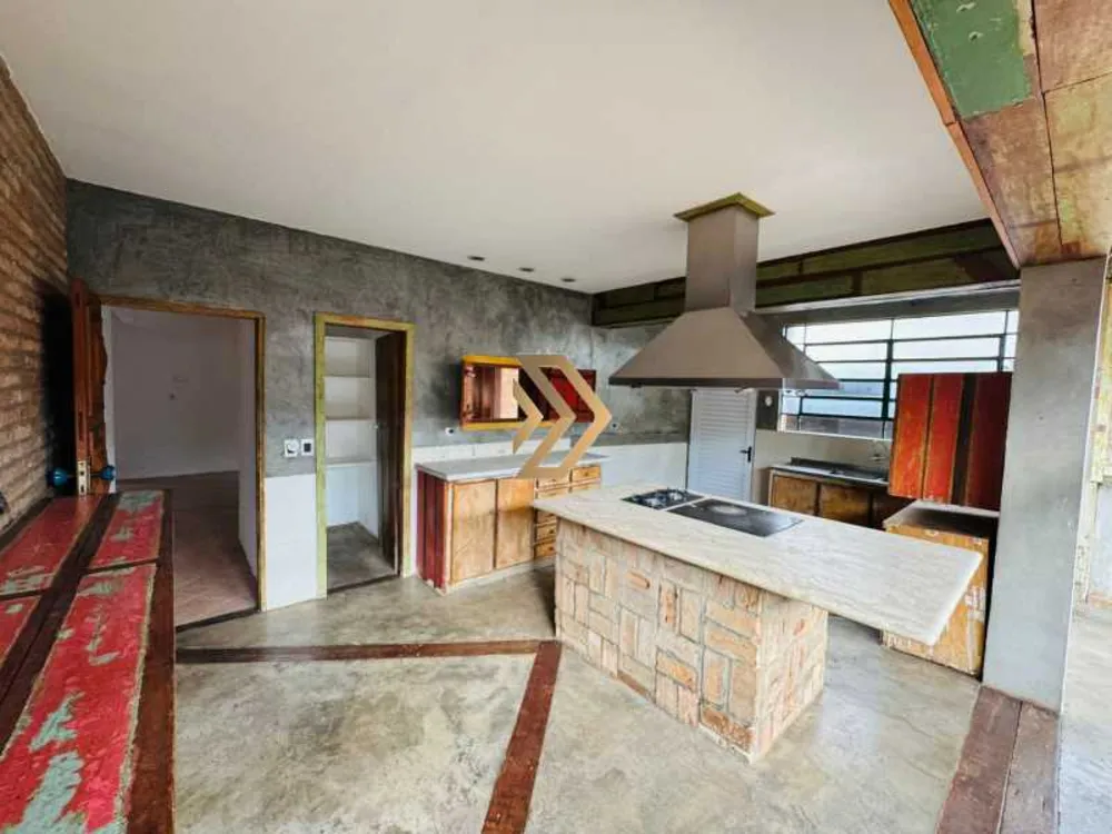 Casa, 5 quartos, 250 m² - Foto 1