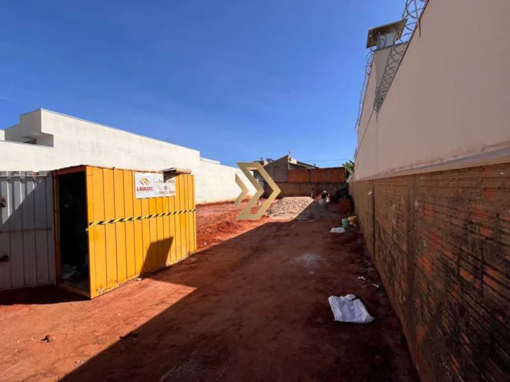 Terreno, 180 m² - Foto 1