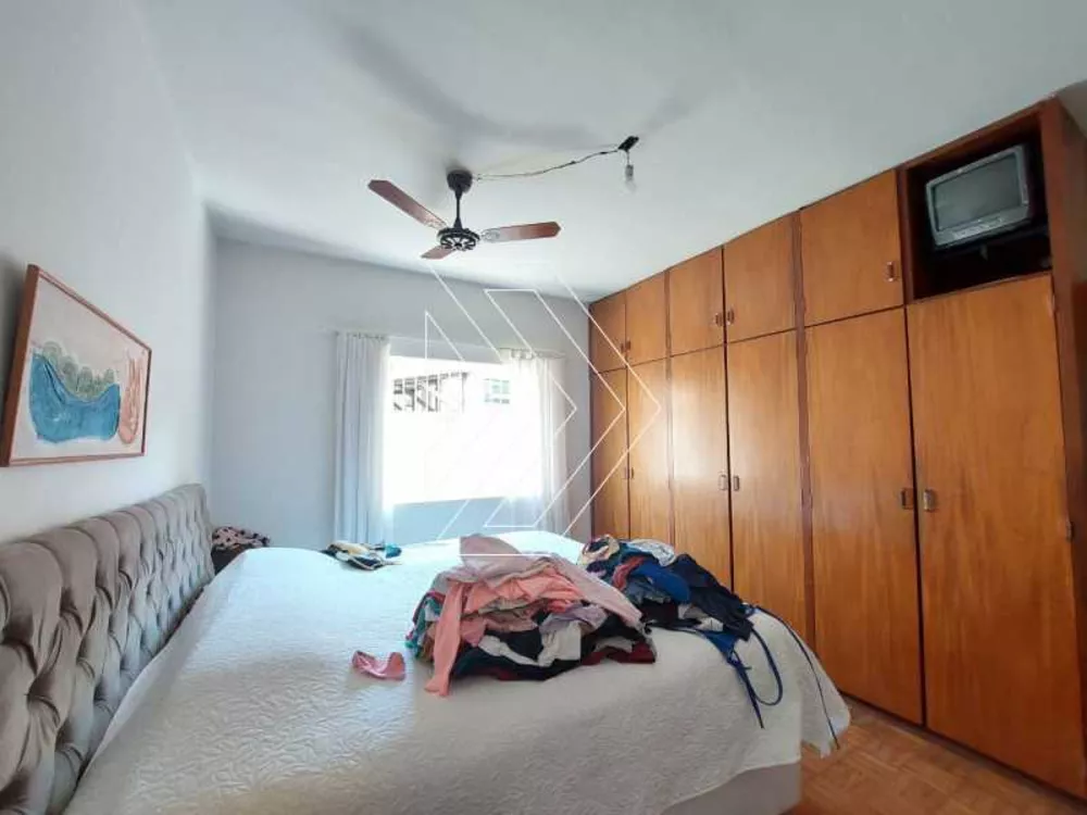 Casa, 3 quartos, 215 m² - Foto 1