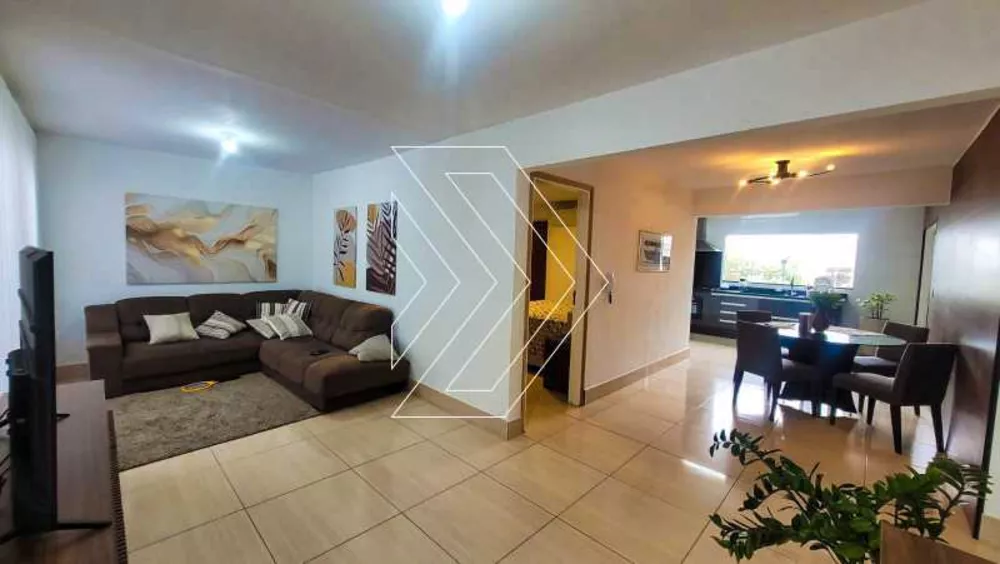 Casa, 3 quartos, 324 m² - Foto 1