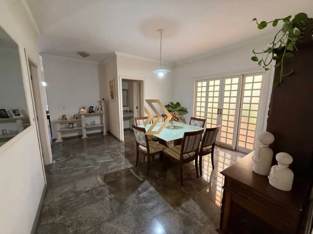 Casa, 3 quartos, 313 m² - Foto 4