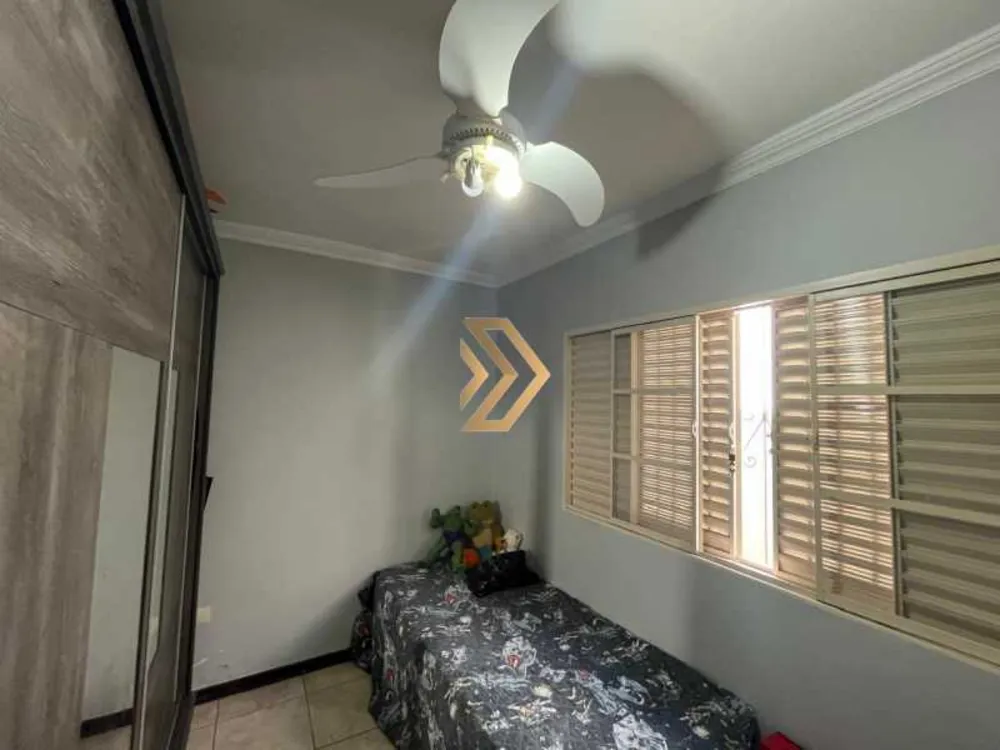 Casa, 6 quartos, 140 m² - Foto 7