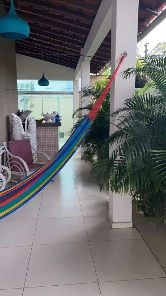 Casa, 4 quartos, 210 m² - Foto 1