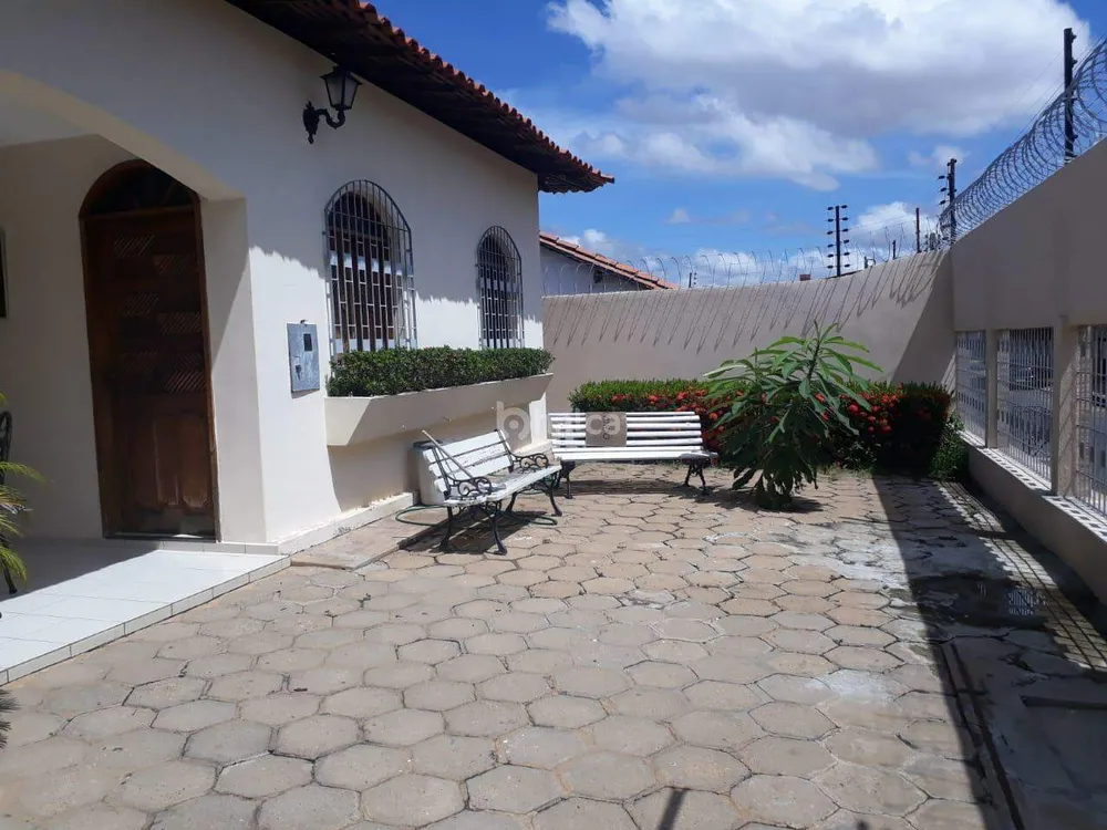 Casa, 3 quartos, 204 m² - Foto 2