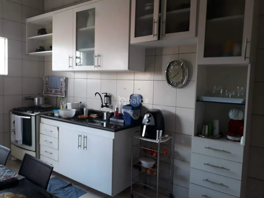 Casa, 3 quartos, 204 m² - Foto 12