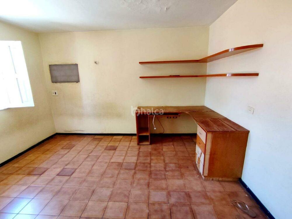 Casa à venda com 3 quartos, 342m² - Foto 2