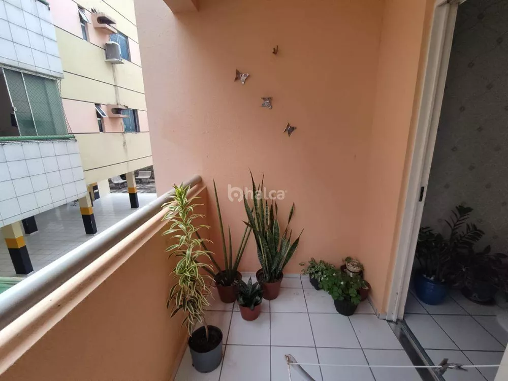 Apartamento à venda com 3 quartos, 79m² - Foto 1