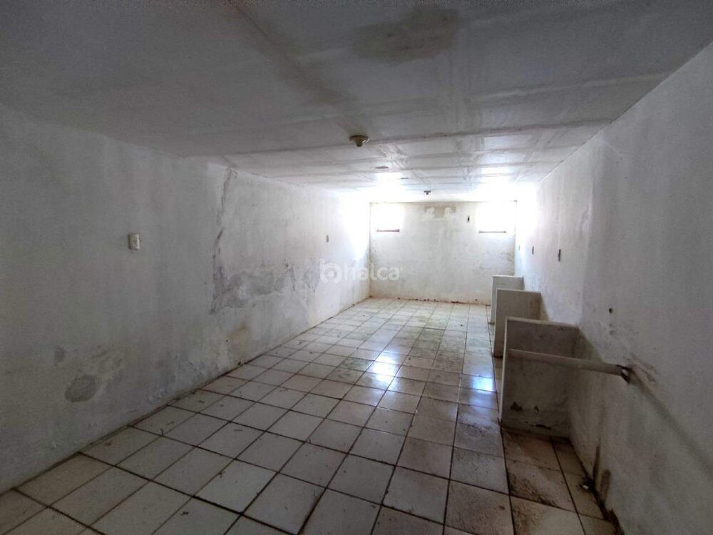 Prédio Inteiro à venda, 1095m² - Foto 1