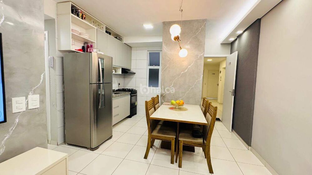 Apartamento à venda com 3 quartos, 60m² - Foto 2