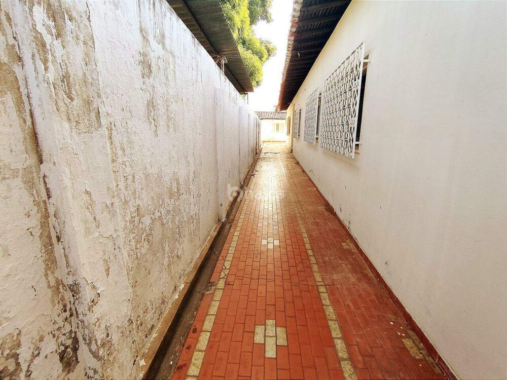 Casa, 4 quartos, 330 m² - Foto 4