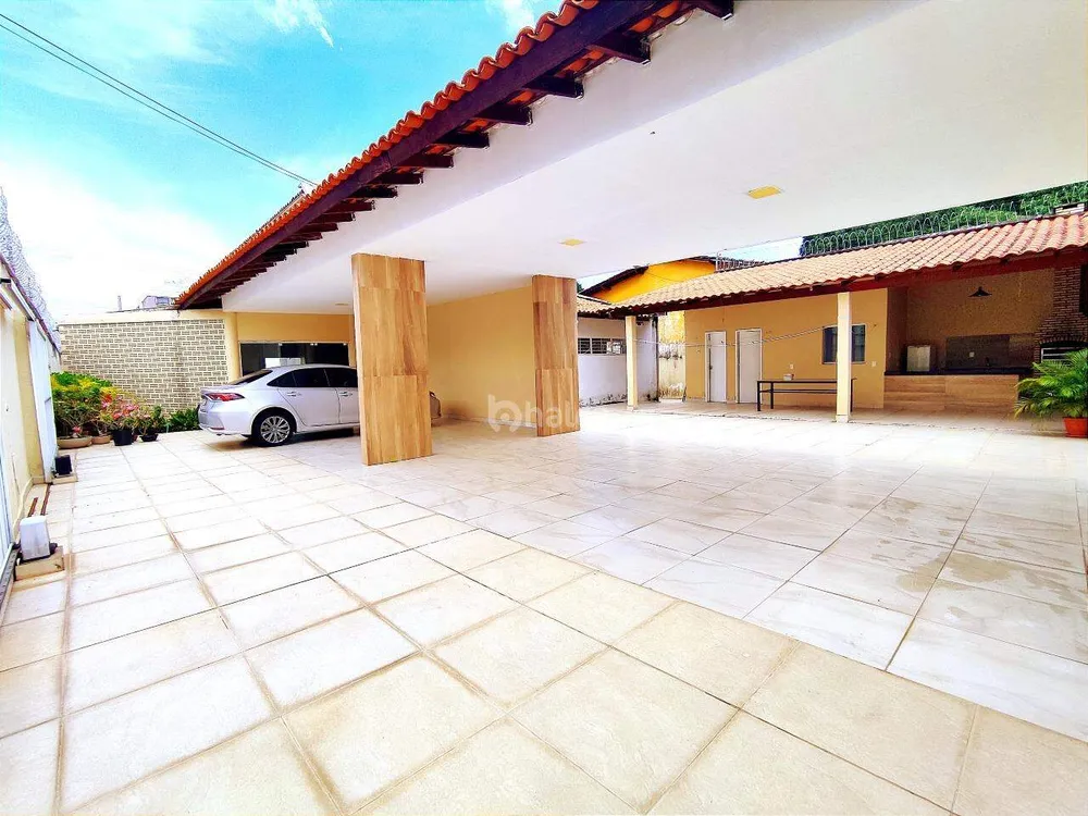Casa, 4 quartos, 351 m² - Foto 1