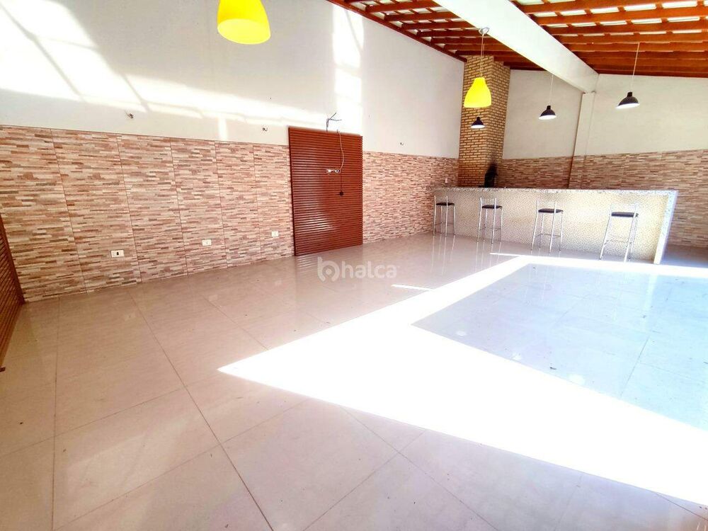 Casa para alugar com 1 quarto, 270m² - Foto 4
