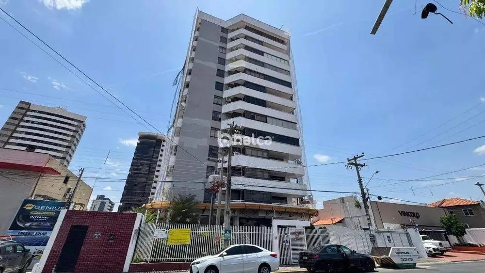 Apartamento, 3 quartos, 210 m² - Foto 1