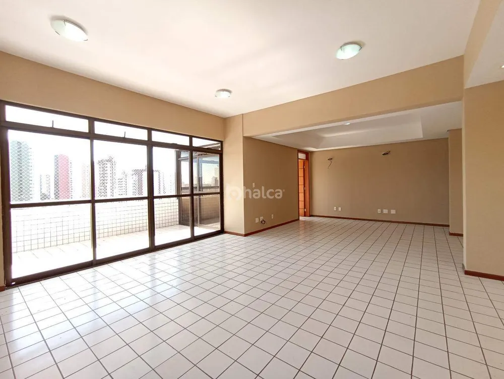 Apartamento, 3 quartos, 210 m² - Foto 2