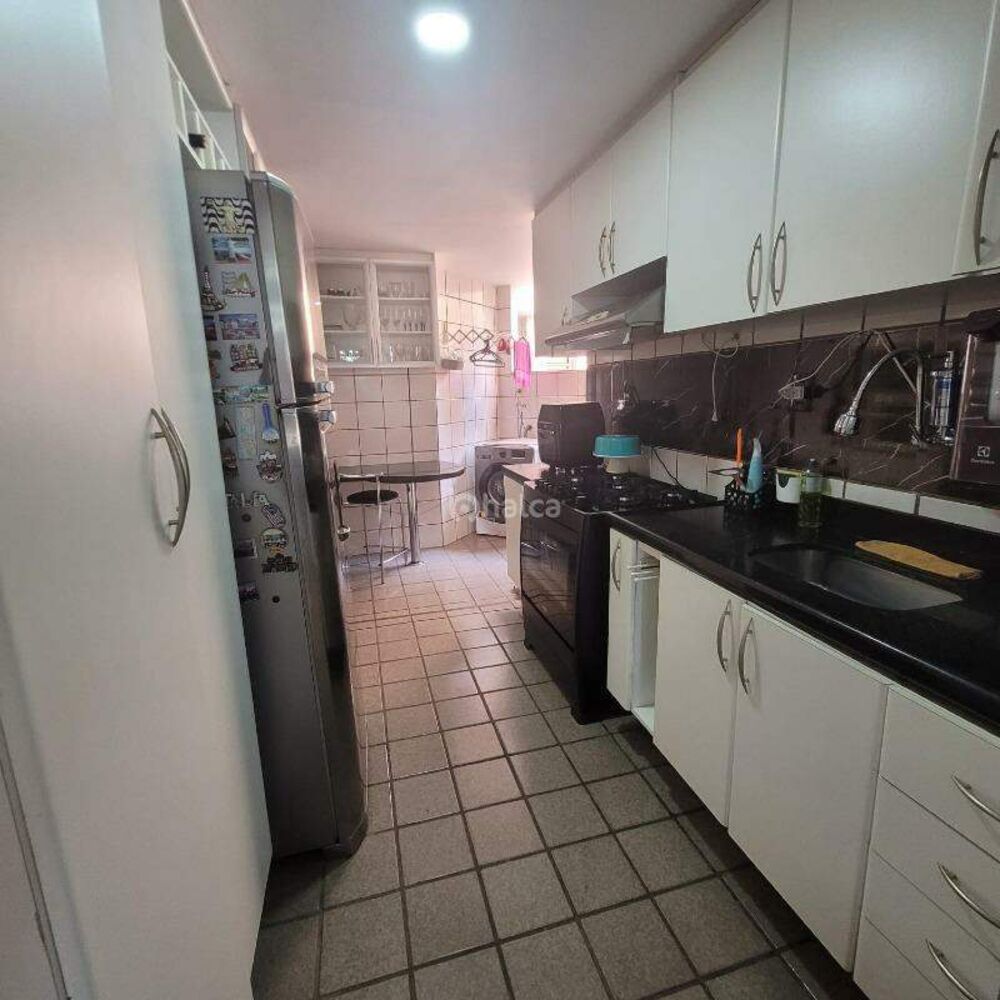 Apartamento à venda com 3 quartos, 110m² - Foto 4