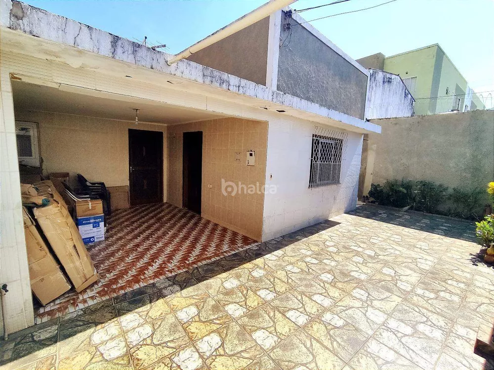 Casa à venda com 4 quartos, 134m² - Foto 2