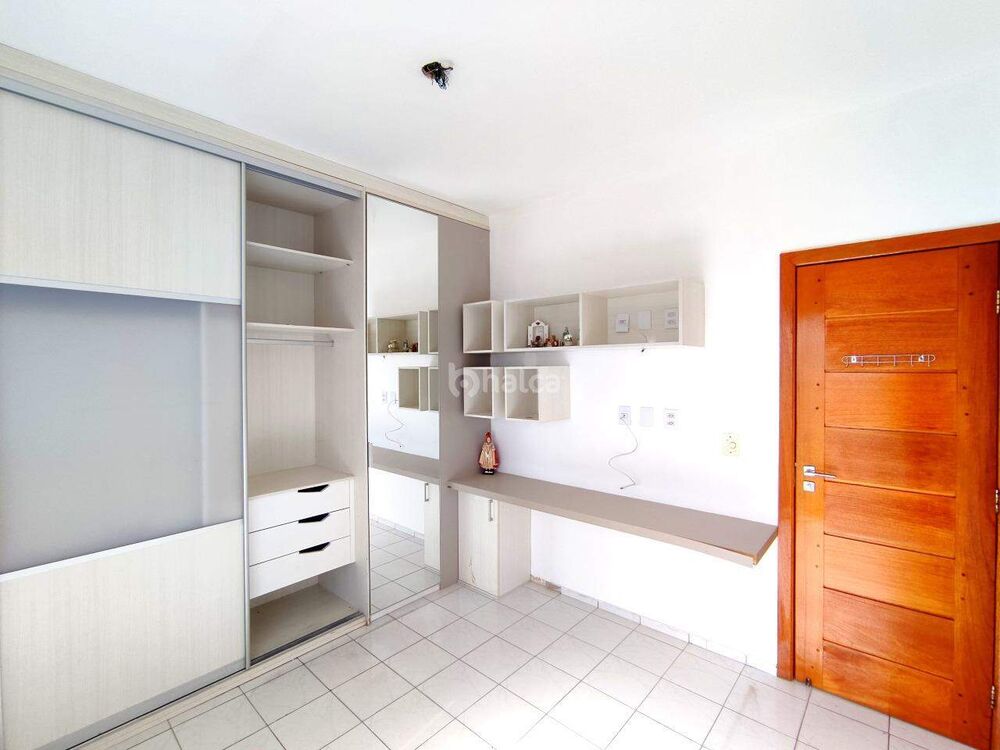 Apartamento à venda com 2 quartos, 110m² - Foto 2