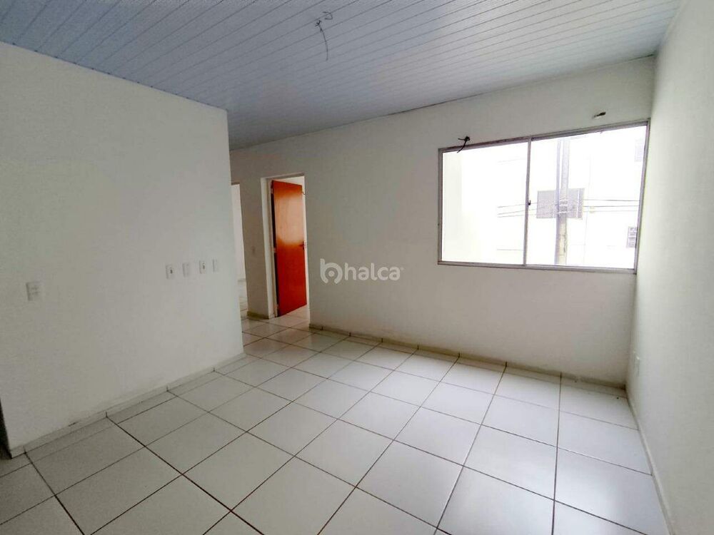 Apartamento à venda com 2 quartos, 46m² - Foto 2
