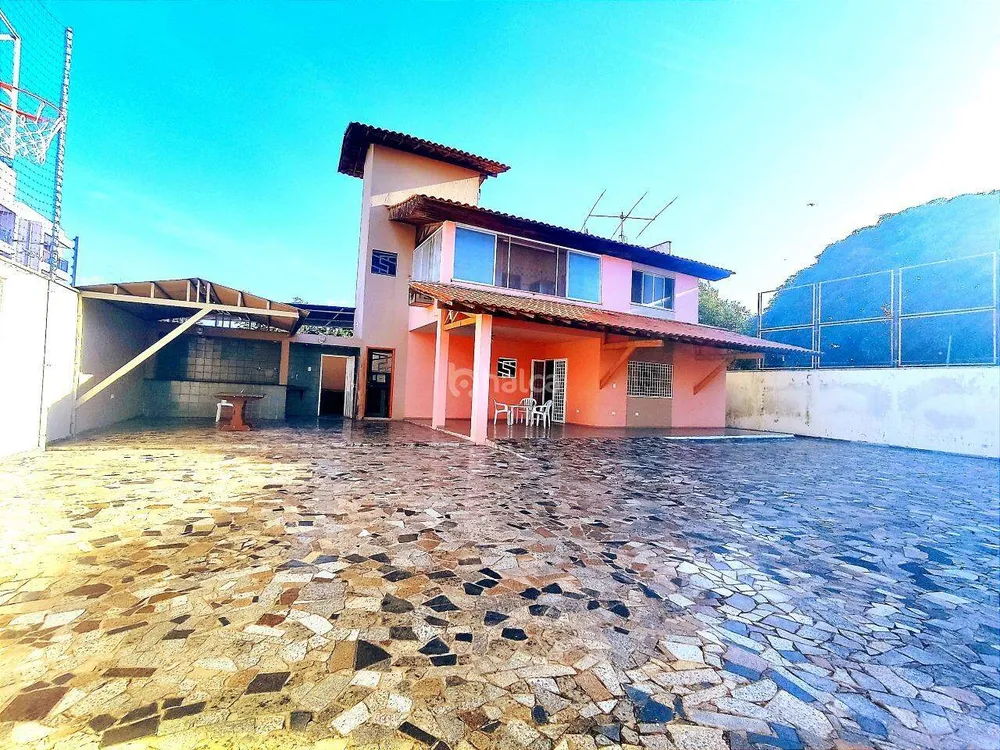 Casa, 3 quartos, 290 m² - Foto 2