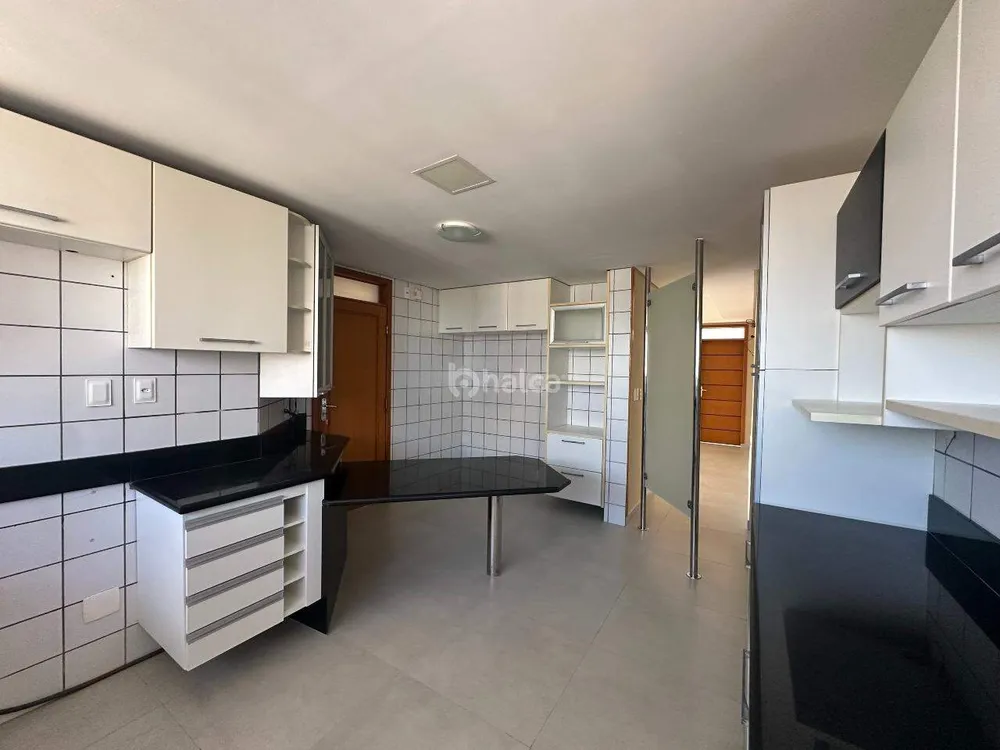 Apartamento, 3 quartos, 210 m² - Foto 2