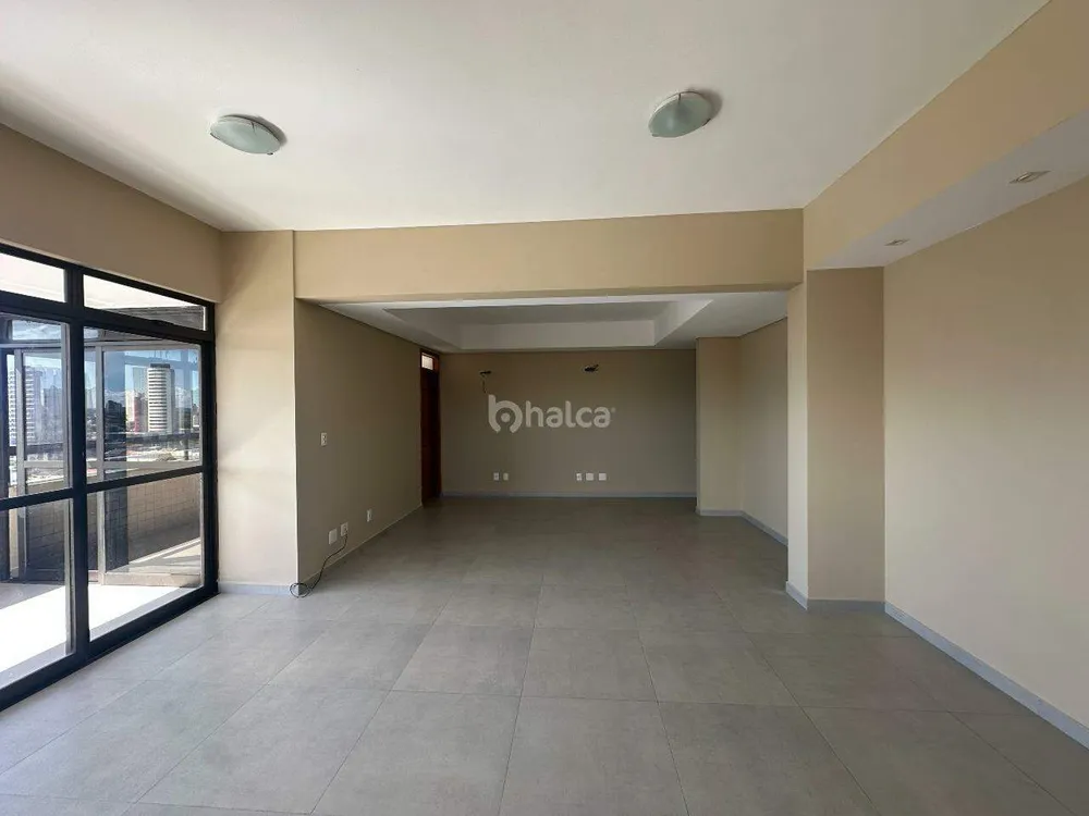 Apartamento, 3 quartos, 210 m² - Foto 1